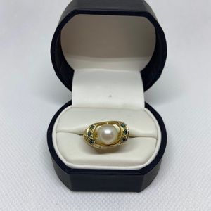 Solid 14kt yellow gold pearl and stone ring